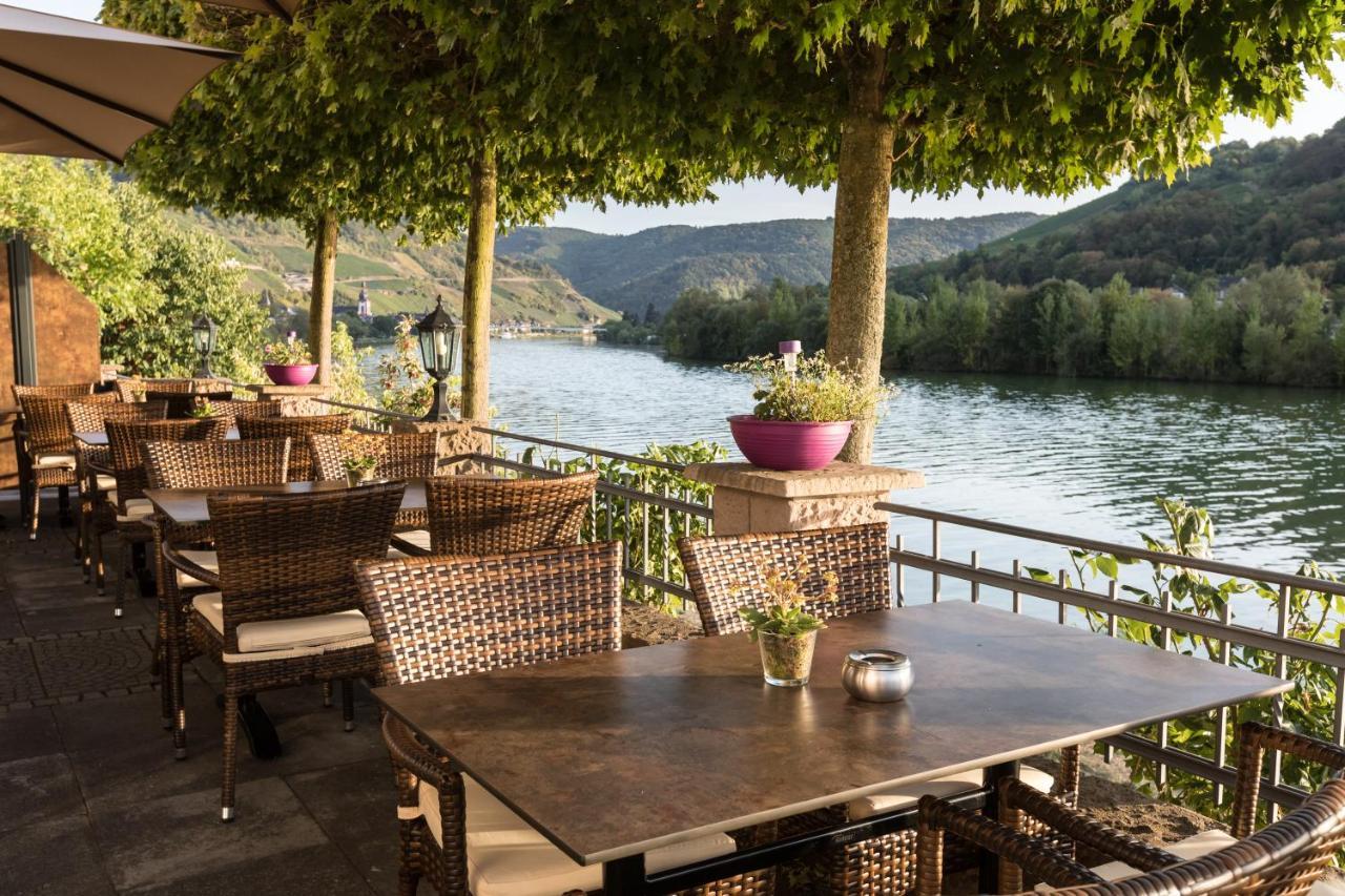 Hotel Garni "Cafe Im Hamm" Целль-ан-дер-Мозель Экстерьер фото