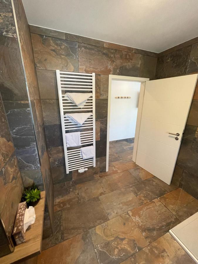 Hotel Garni "Cafe Im Hamm" Целль-ан-дер-Мозель Экстерьер фото
